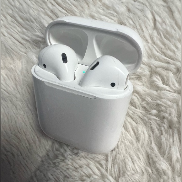Apple Airpods (2nd Generation) With Turquoise Case - Picture 1 of 10